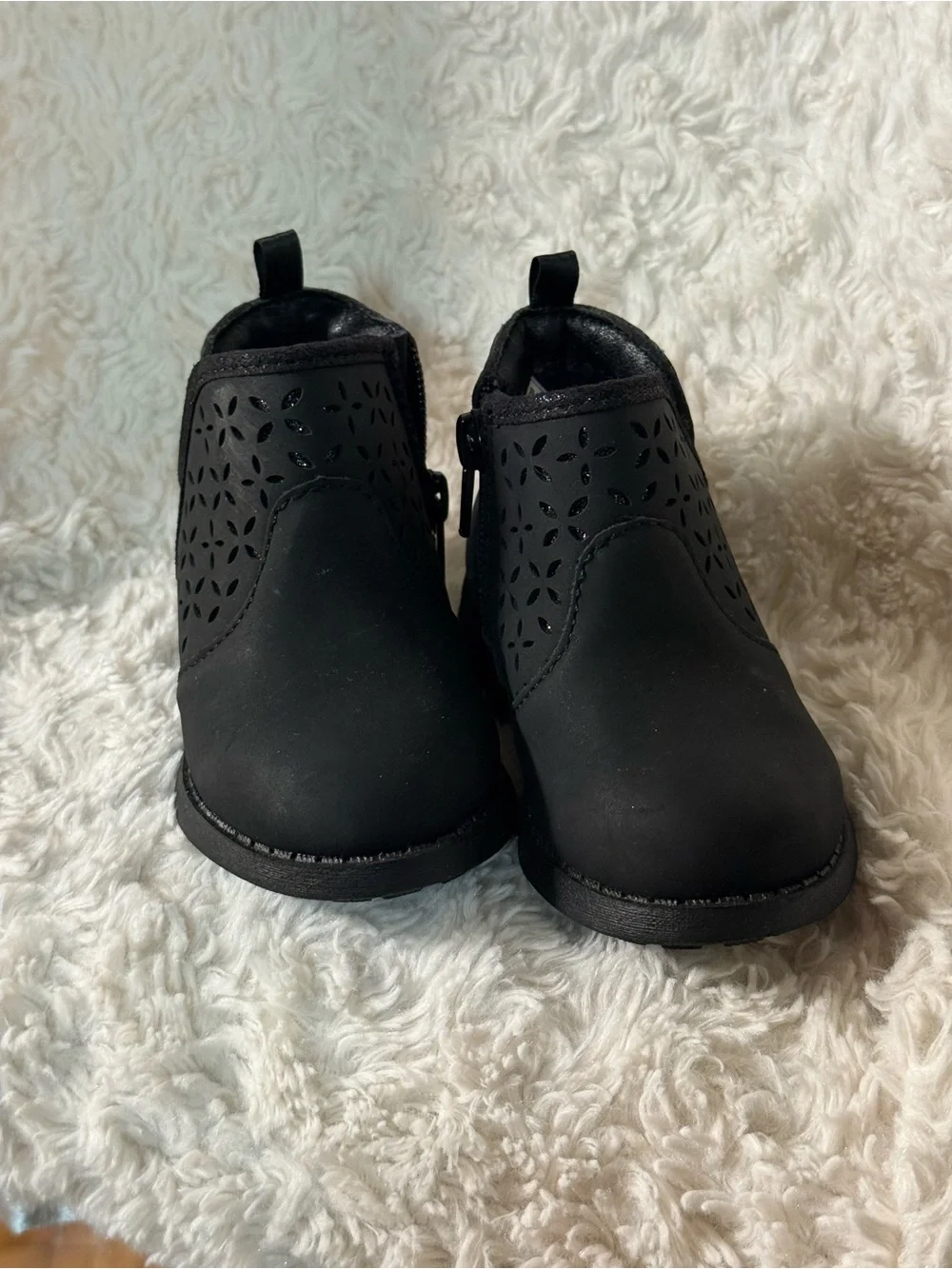 OshKosh B’gosh Baby Black Laser Cut Ankle Boots Size 5 NWOT
